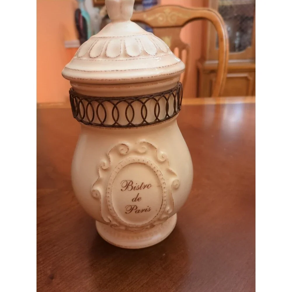 IMAX “Bistro de Paris”  Container Sugar Bowl With Lid 10